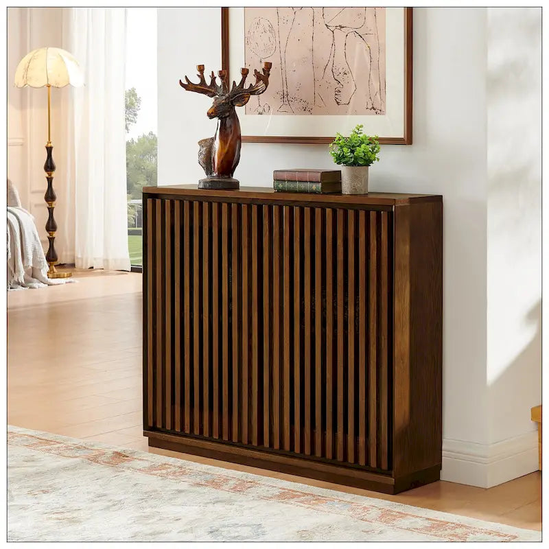 Bahut/Meuble de rangement Mid-Century Moderne cannelé et évidé