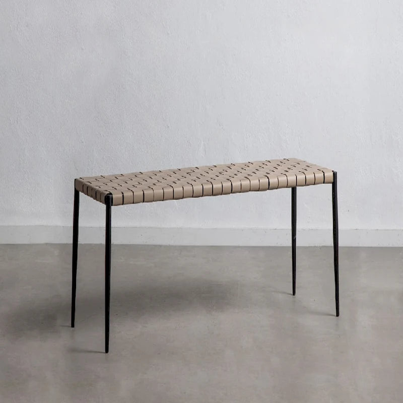 Table basse/banc en cuir tressé moderne du milieu du siècle Soho 71 cm/ 119 cm
