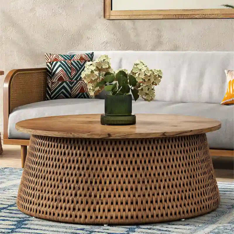 Table basse et table d'appoint Kamari en rotin avec plateau en bois